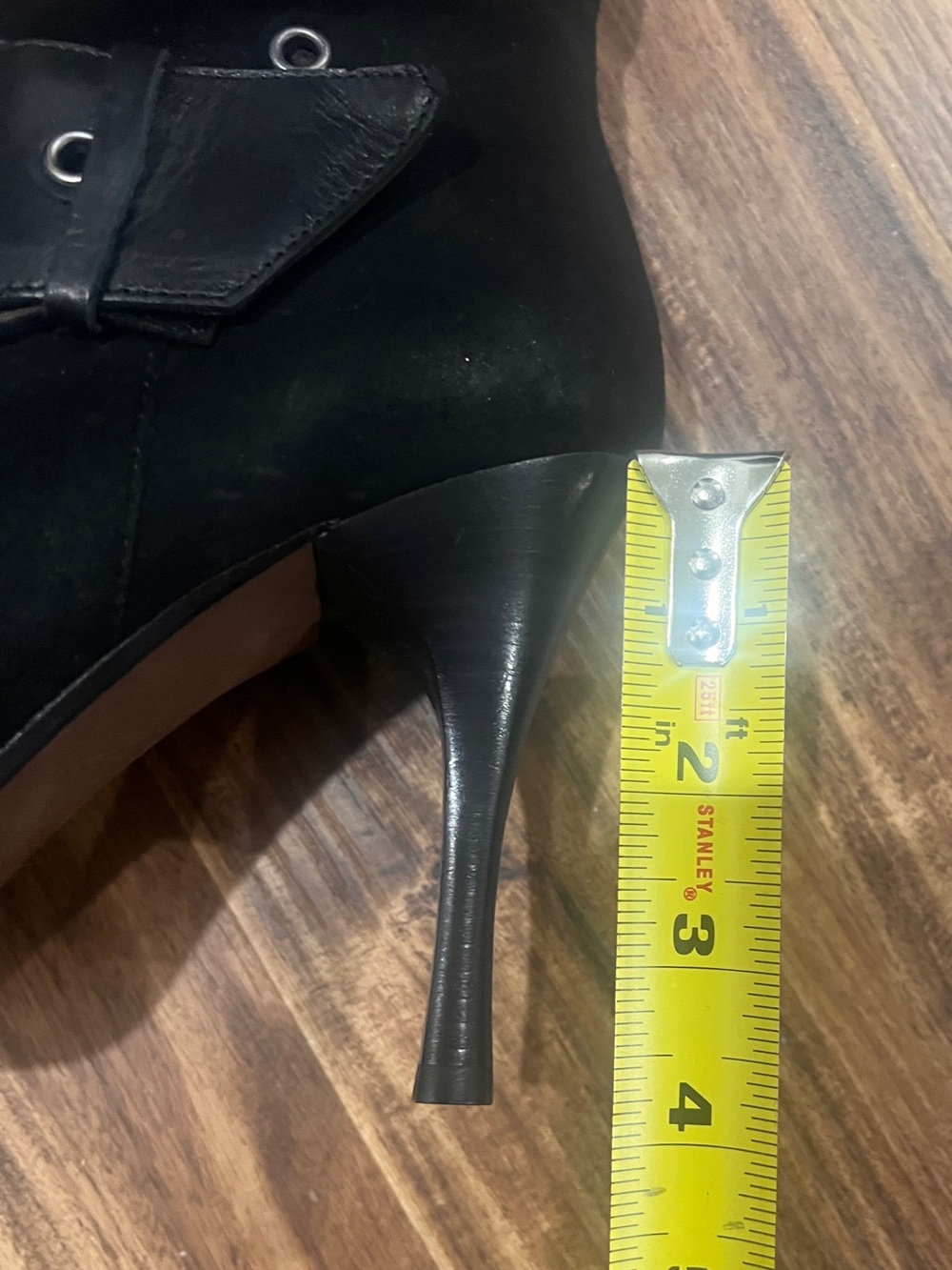 Donald J. Pliner
Couture "Virgo" Black Suede Knee-High
Stiletto Boots - Picture 4 of 11